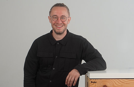 Dr. Lukas B. Bruns