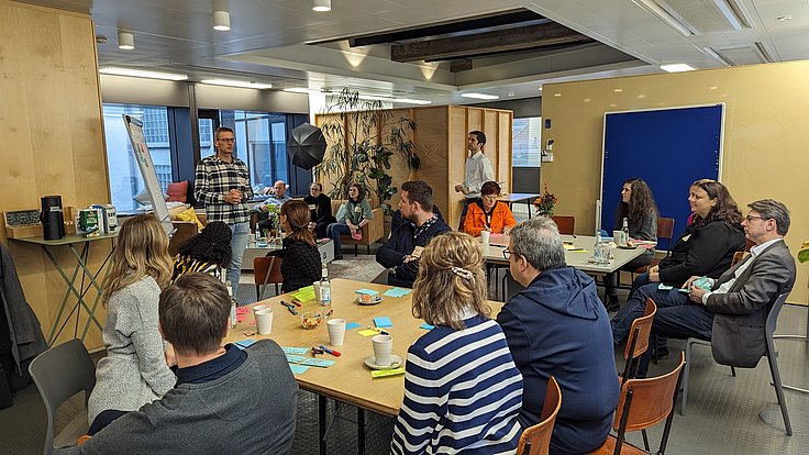 Bottom-up, methodisch fundiert und praxisnah: Innovationsraum im Jobcenter Stuttgart