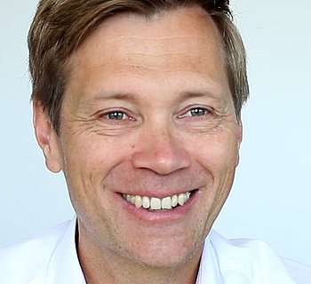 Dr. Lars Lehner