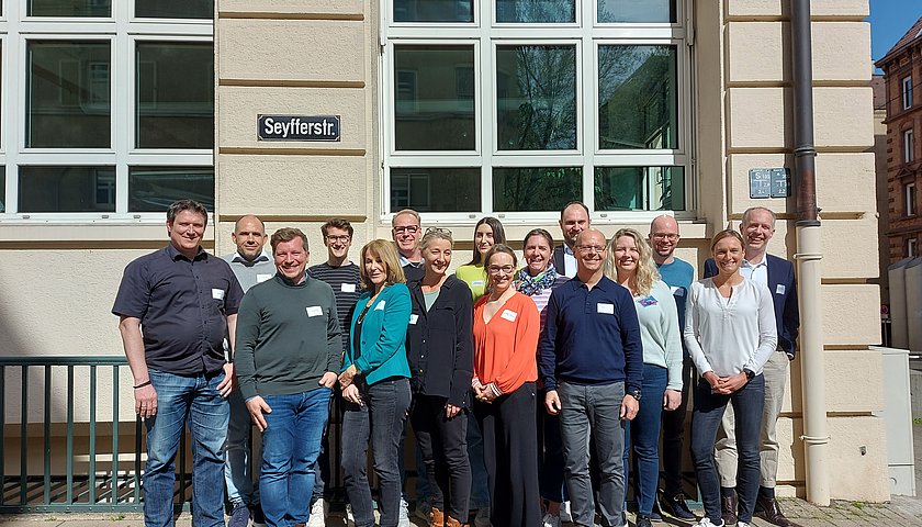 Abschlussveranstaltung Innovationsmanager*in Gruppenfoto